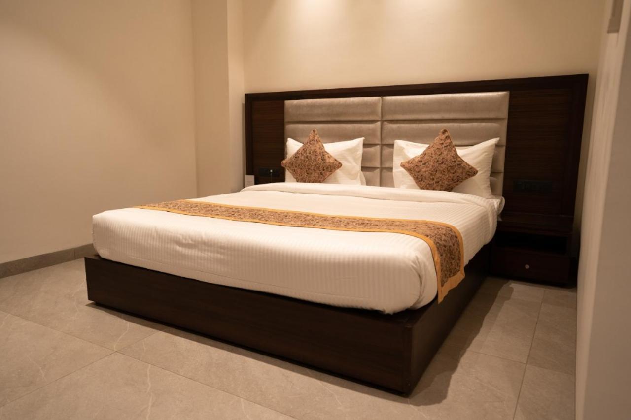 Hotel Smily Ludhiana Exterior foto